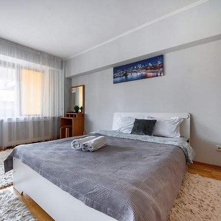 На Проспекте Ленина Apartment Almaty Bagian luar foto