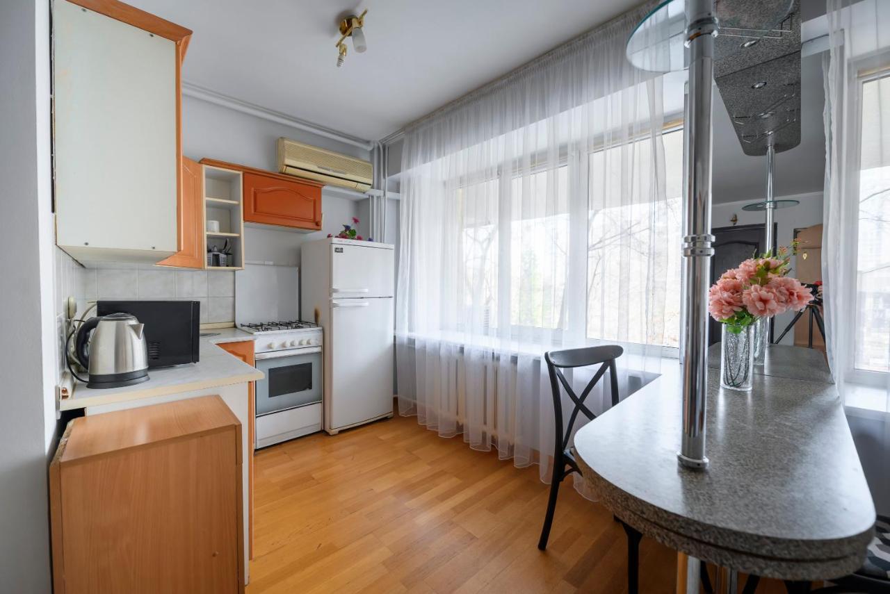 На Проспекте Ленина Apartment Almaty Bagian luar foto